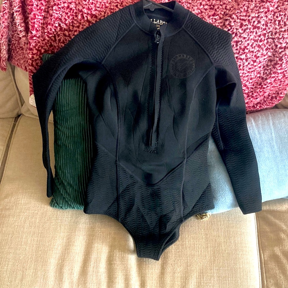 Billabong spring suit
